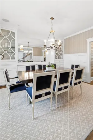 $2,995,000 | 5204 Glengarry Parkway, Edina, MN 55436