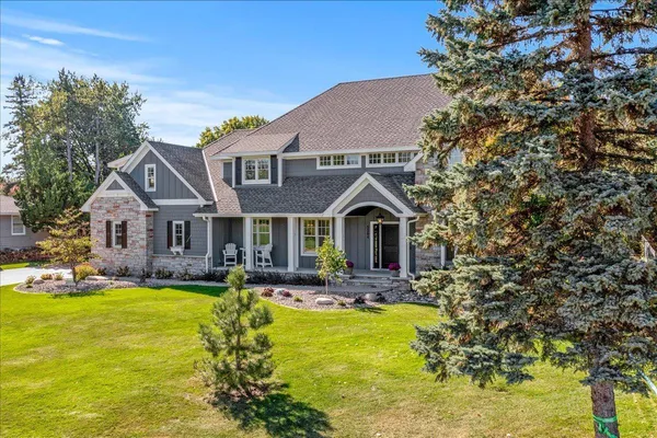 $2,995,000 | 5204 Glengarry Parkway, Edina, MN 55436