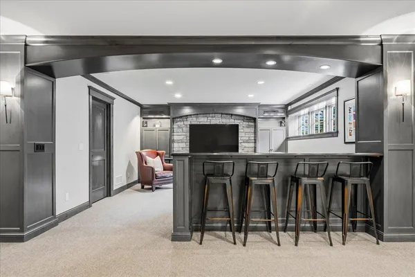 $2,995,000 | 5204 Glengarry Parkway, Edina, MN 55436