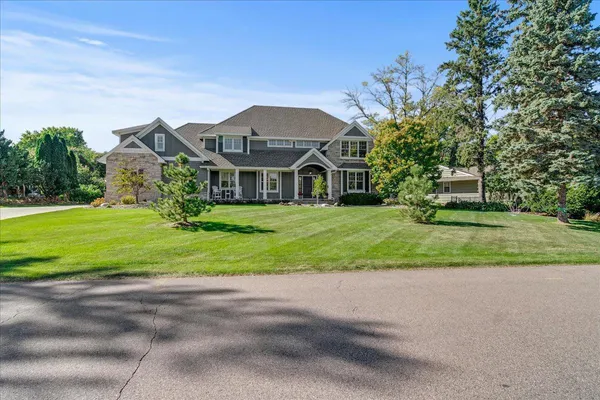 $2,995,000 | 5204 Glengarry Parkway, Edina, MN 55436
