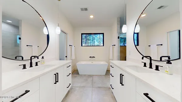 $1,375,000 | 4 Woodward Place, Pinehurst, NC 28374