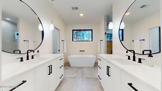 $1,375,000 | 4 Woodward Place, Pinehurst, NC 28374