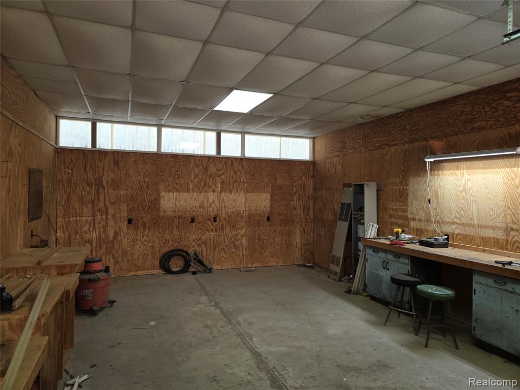 12439 Hill Road Goodrich, MI 48438 - Photo 18 of 21 Gallery Image 18