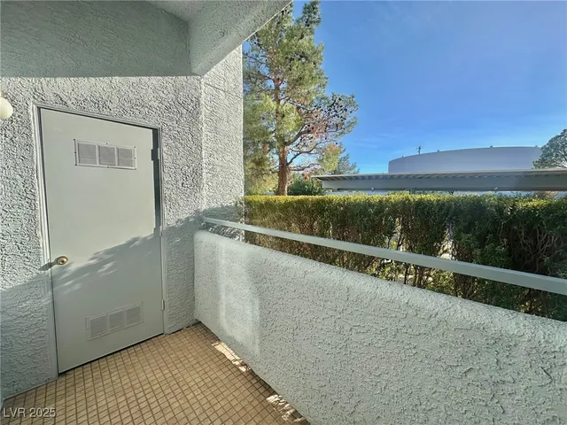 $1,295 | 2201 Ramsgate Drive, Unit 816, Henderson, NV 89074