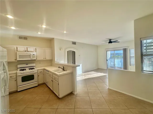 $1,295 | 2201 Ramsgate Drive, Unit 816, Henderson, NV 89074