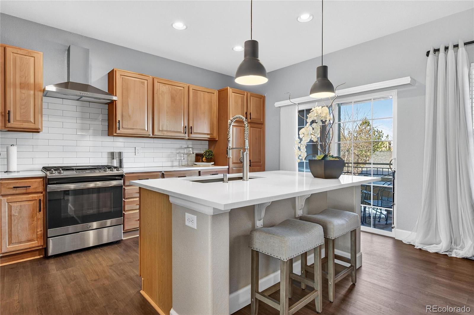 875 Brookhurst Avenue, Unit B Highlands Ranch, CO 80129 - Photo 5 of 38