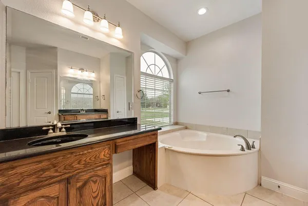 $610,000 | 1640 Fence Post Drive, Fort Worth, TX 76052