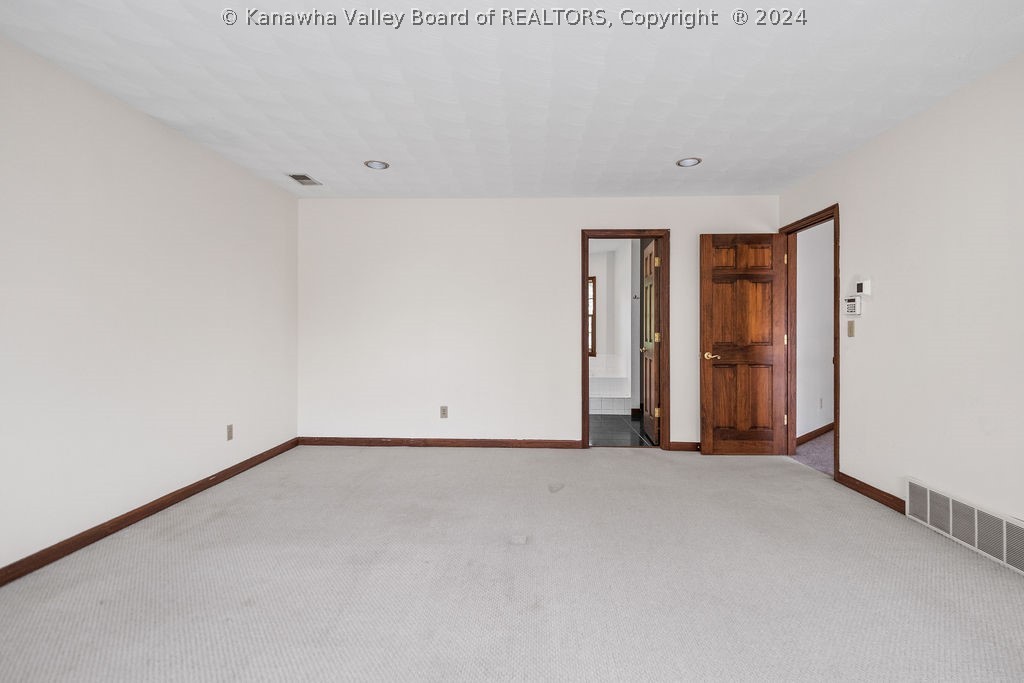501 Edgewood Road Hurricane, WV 25526 - Photo 8 of 45 Gallery Image 8