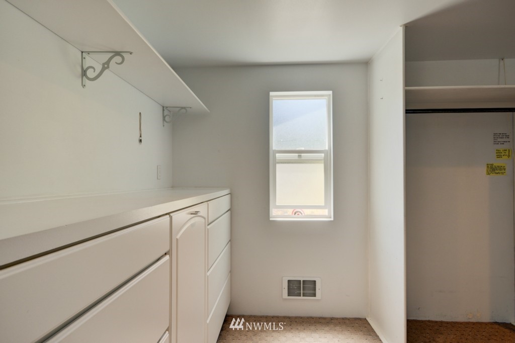 2990 North Slater Road Oak Harbor, WA 98277 - Photo 13 of 24 Gallery Image 13