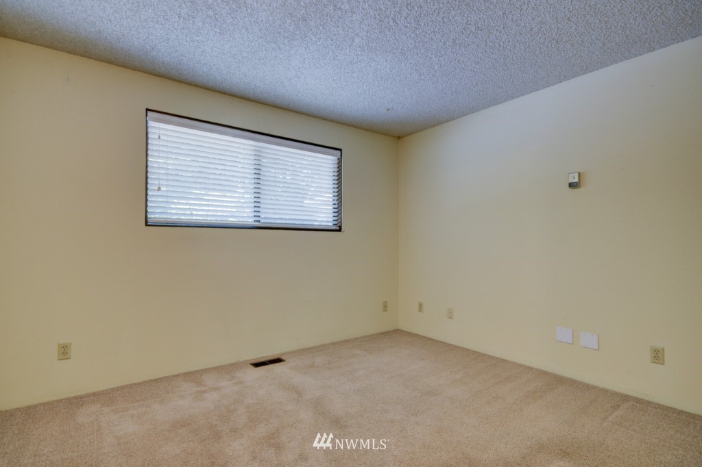 2990 North Slater Road Oak Harbor, WA 98277 - Photo 17 of 24 Gallery Image 17