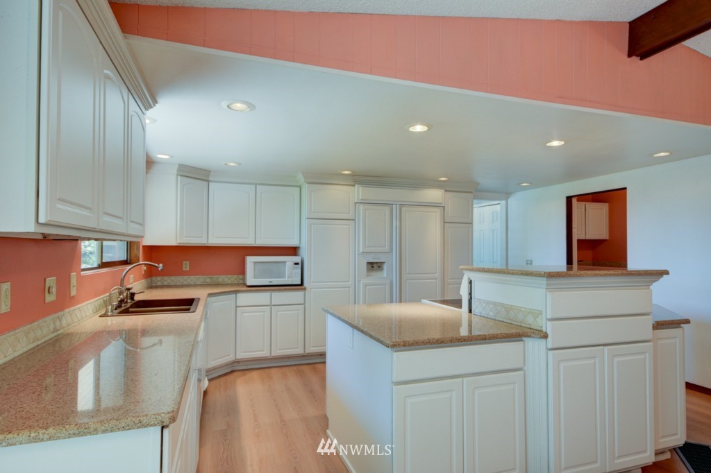 2990 North Slater Road Oak Harbor, WA 98277 - Photo 6 of 24 Gallery Image 6