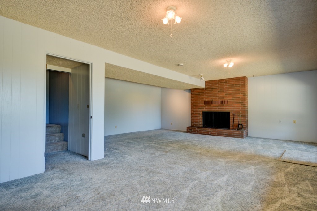 2990 North Slater Road Oak Harbor, WA 98277 - Photo 10 of 24 Gallery Image 10