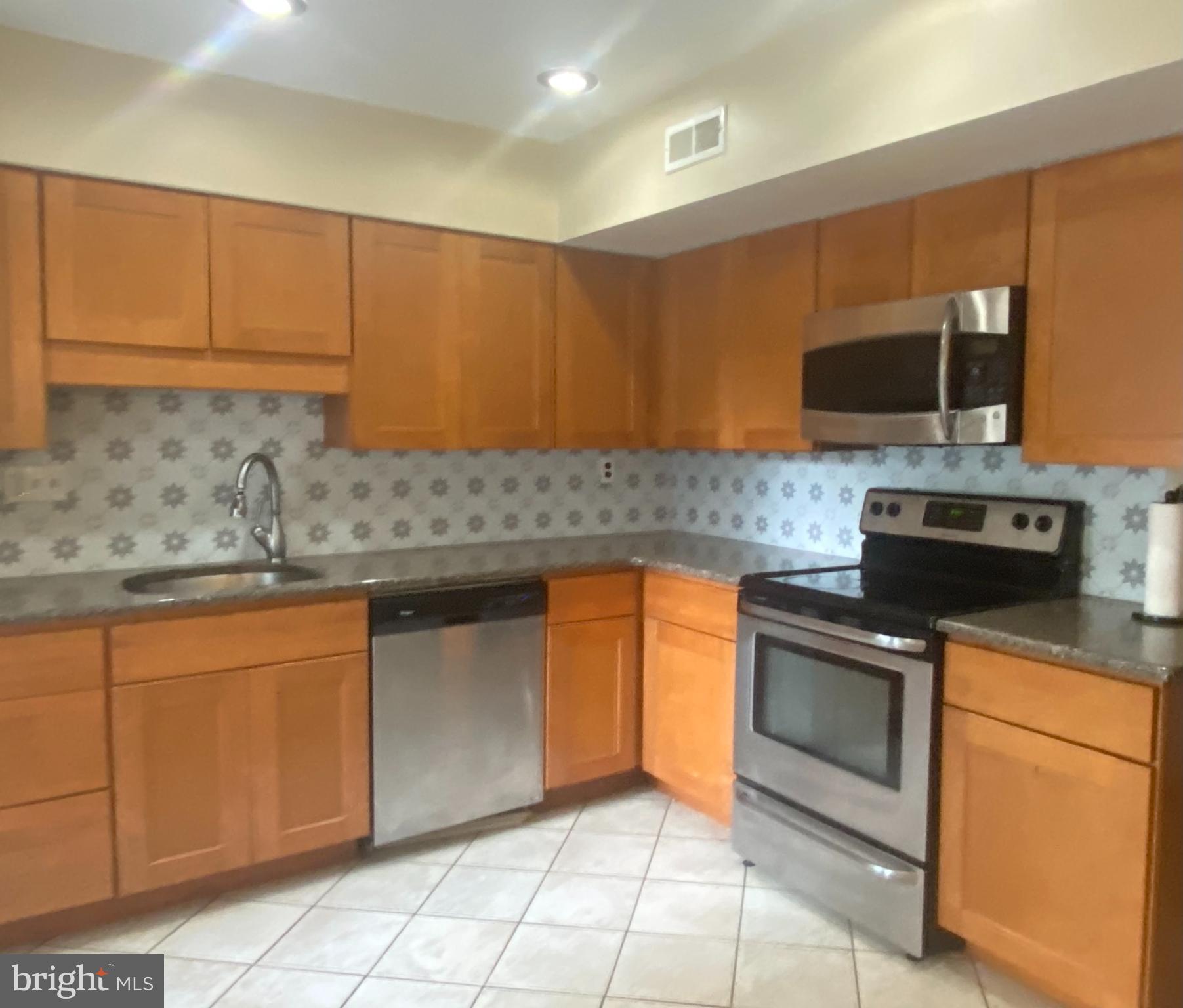 317 Balsam Road Williamstown, NJ 08094 - Photo 14 of 29 Kitchen