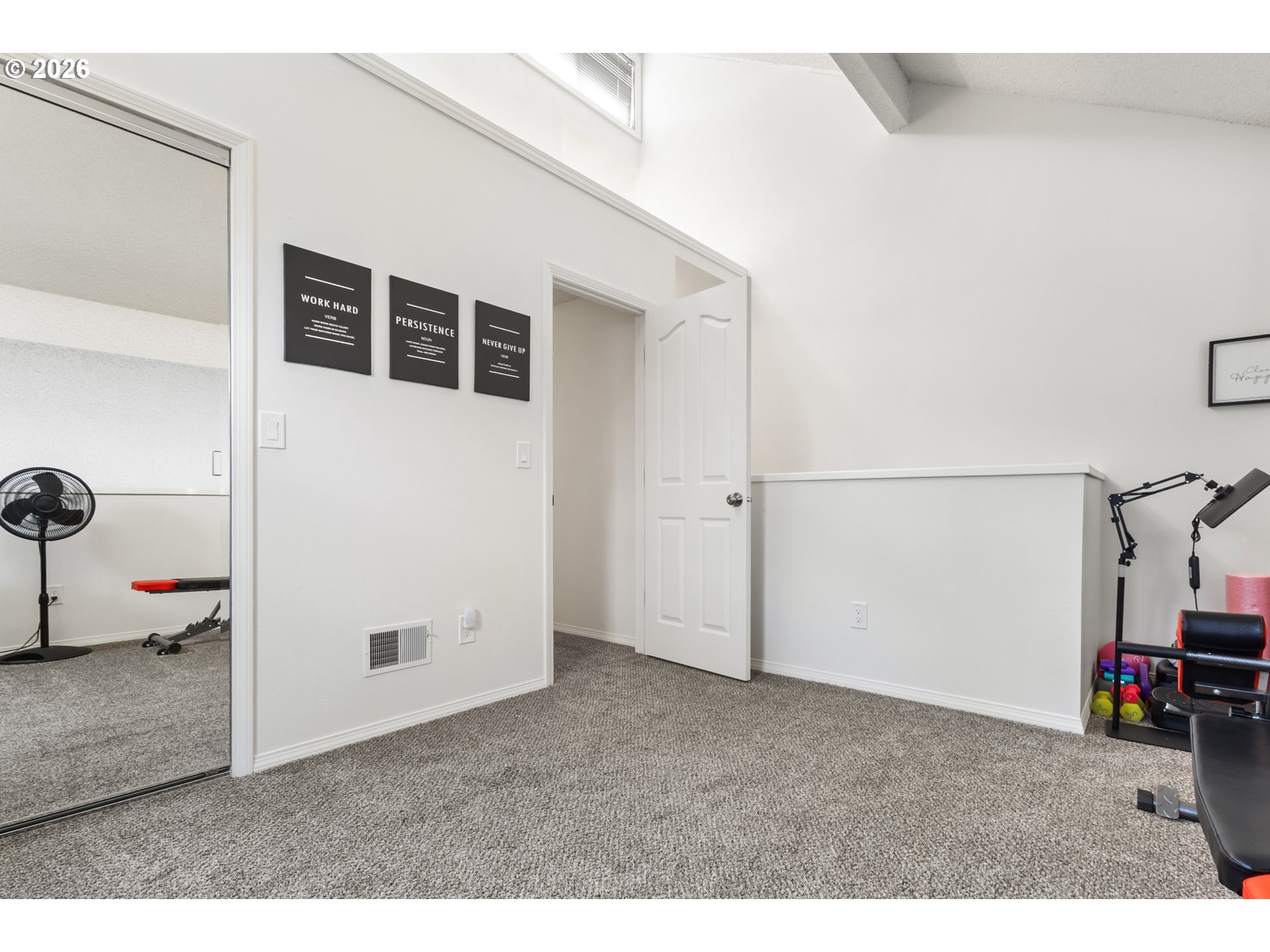 3828 Auburn Road Northeast Salem, OR 97301 - Photo 21 of 34 a view of a in front of a house