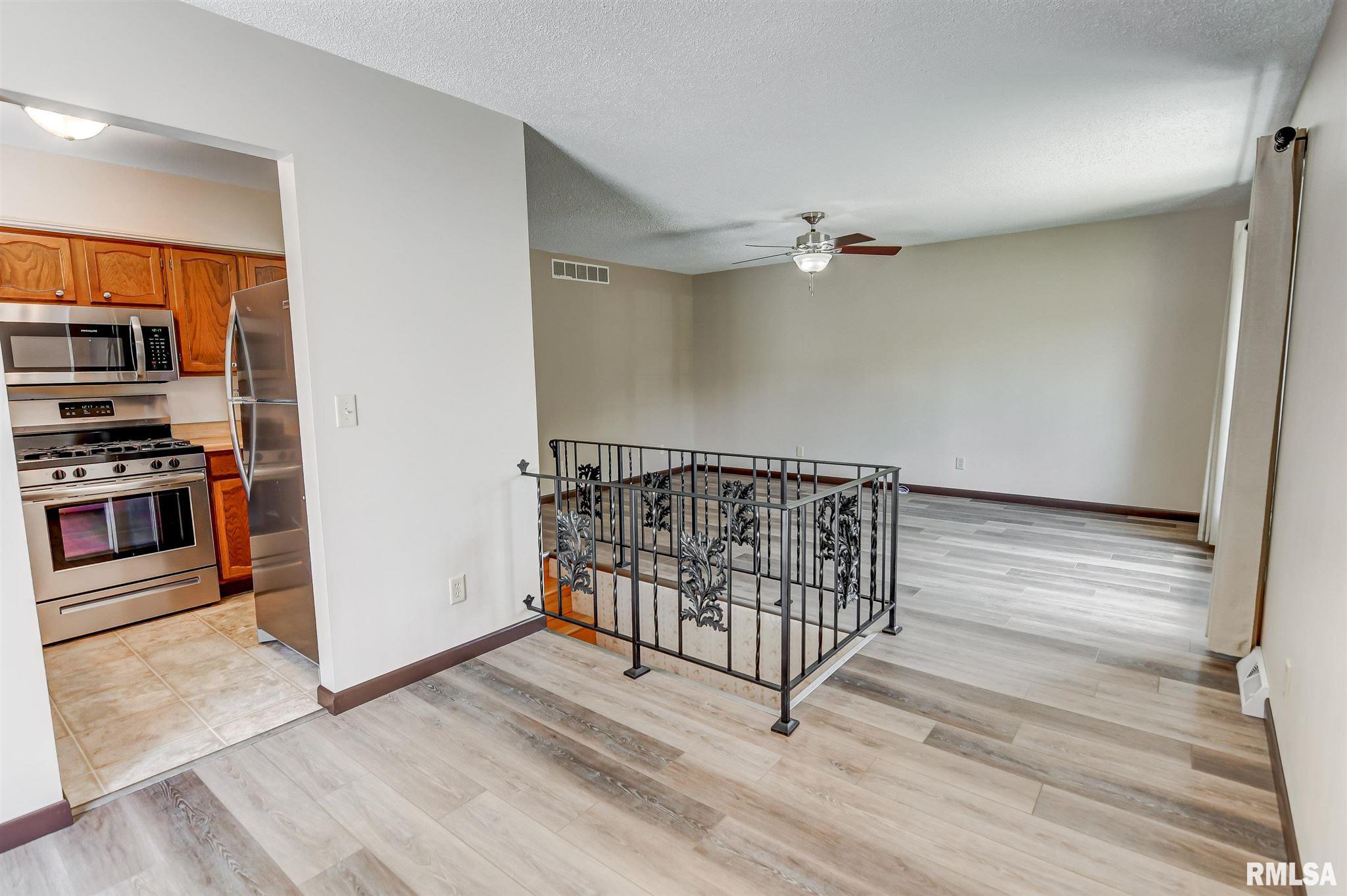 2235 Big Bend Road Taylorville, IL 62568 - Photo 3 of 35 Gallery Image 3