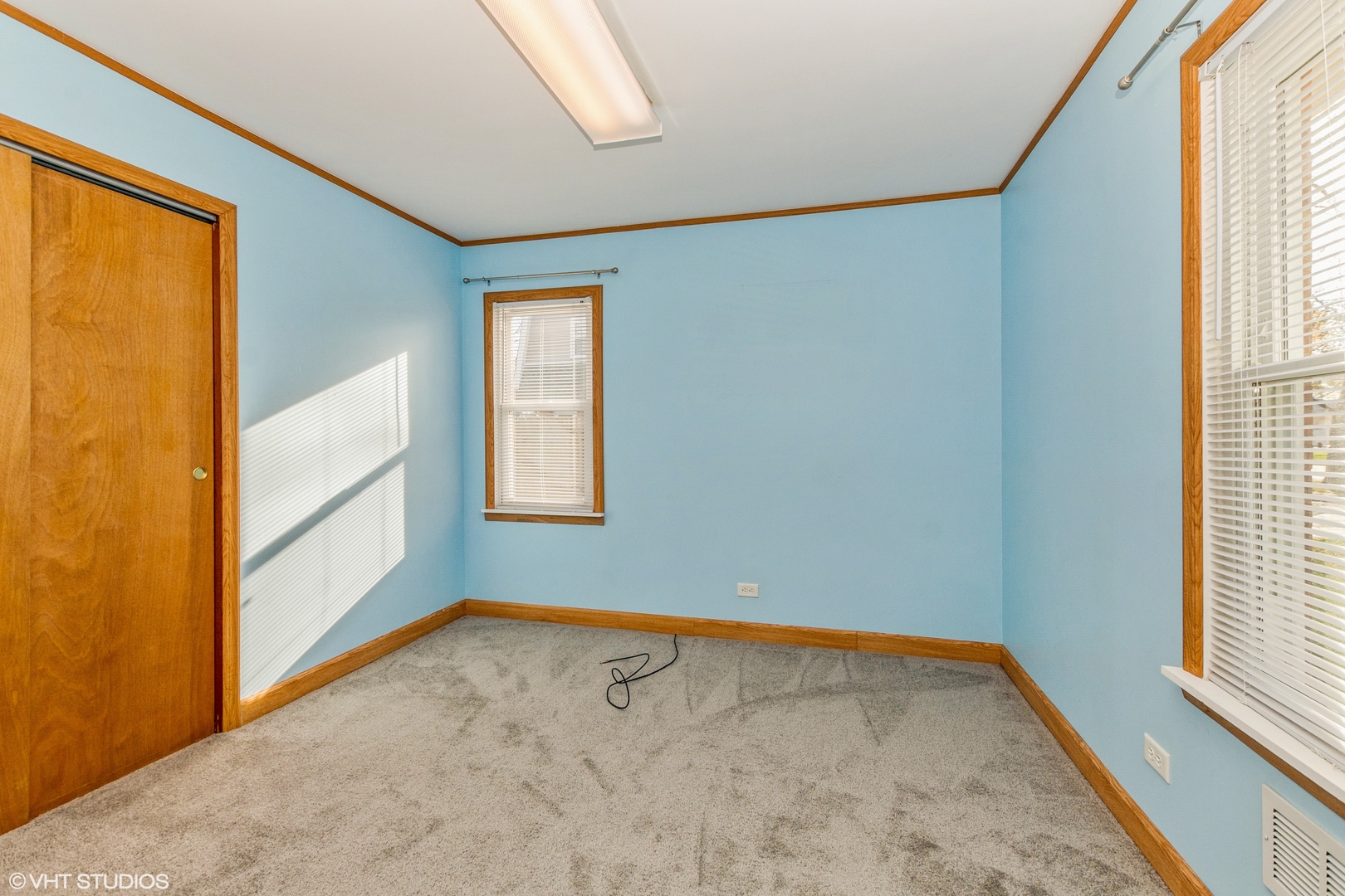 10749 Monitor Avenue Chicago Ridge, IL 60415 - Photo 5 of 11 a view of room with window