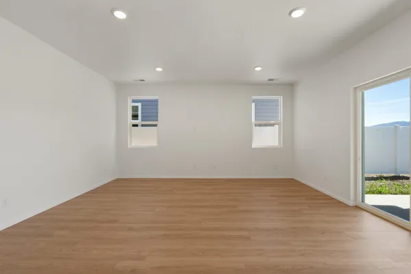 $499,000 | 410 Arcadia Avenue, Deer Park, WA 99006