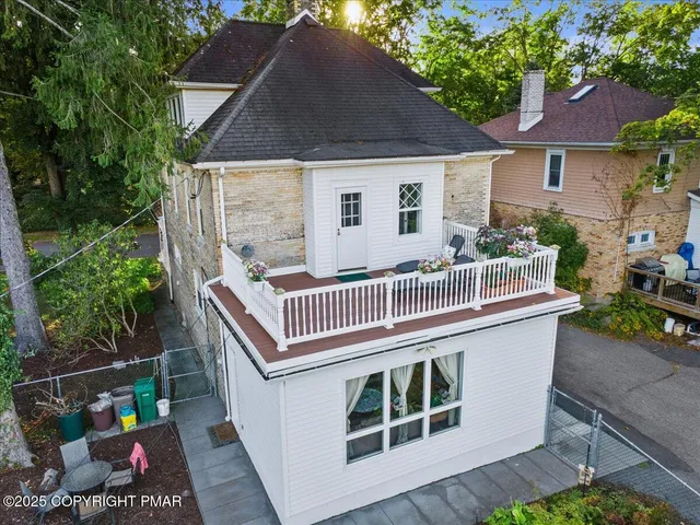 $489,800 | 52 South Green Street, East Stroudsburg, PA 18301