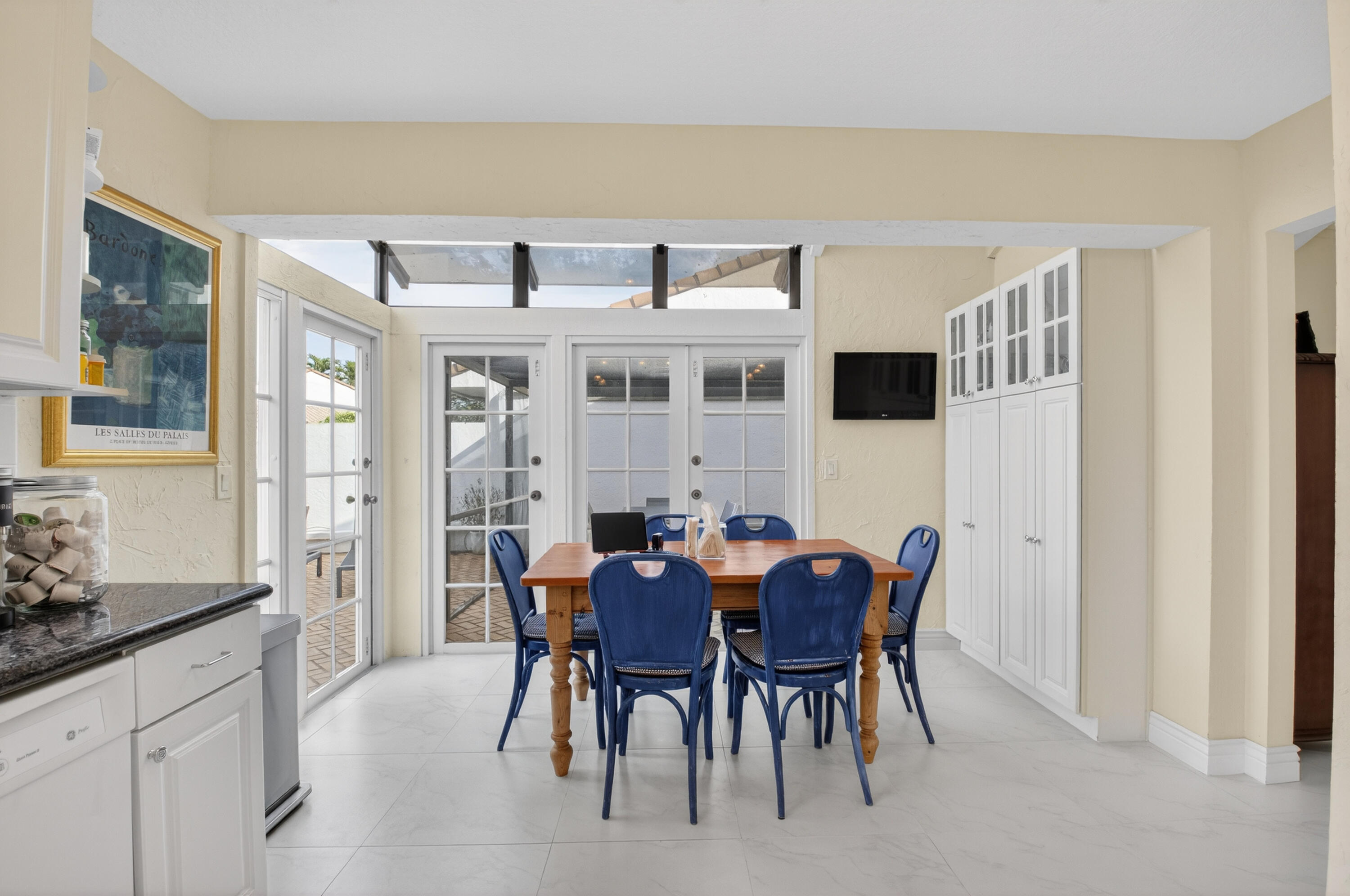 19629 Bay Cove Drive Boca Raton, FL 33434 - Photo 19 of 91 a view of a dining room with furniture
