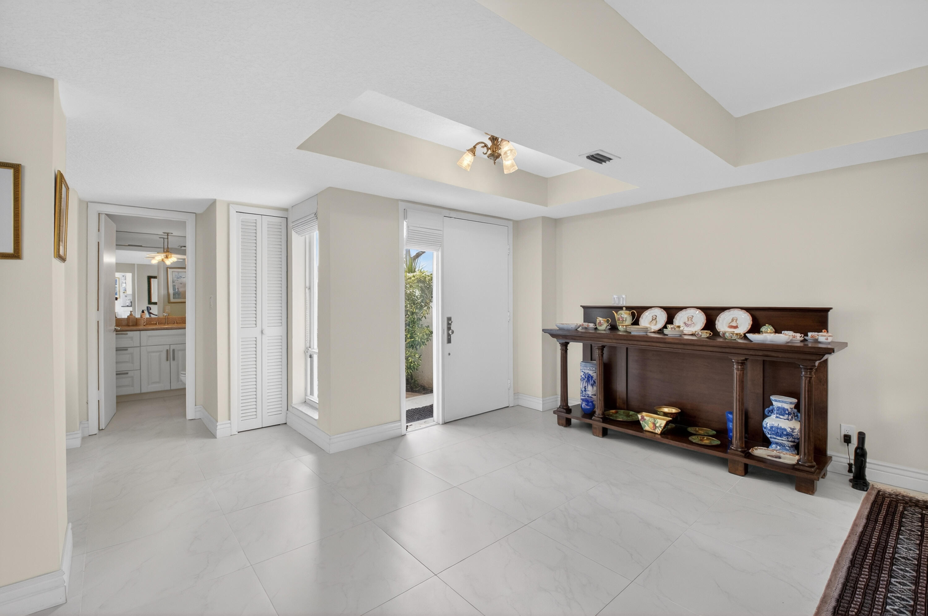 19629 Bay Cove Drive Boca Raton, FL 33434 - Photo 5 of 91 DSC_5613