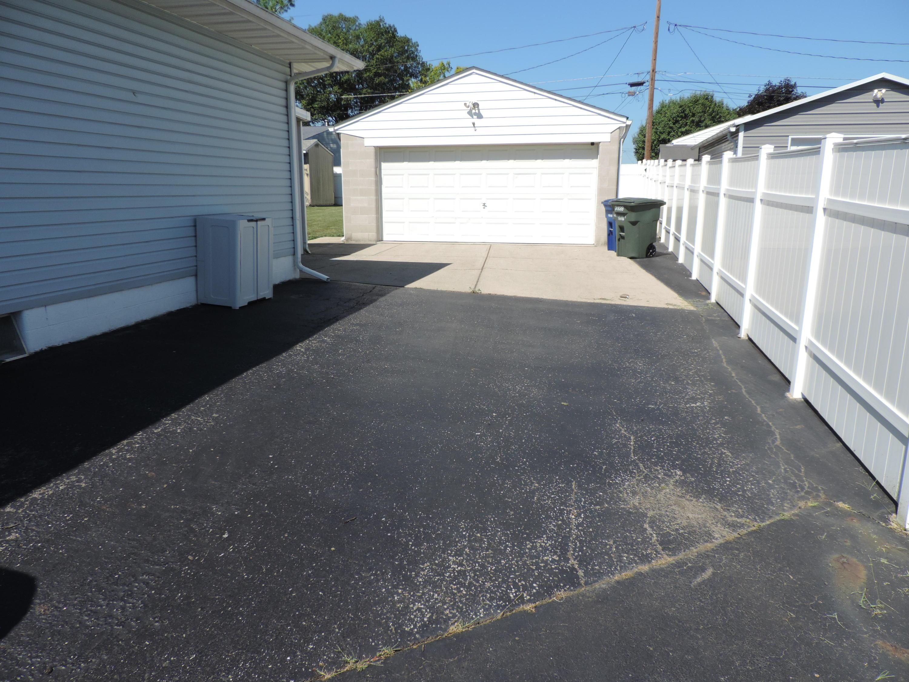 3939 Ivorton Road East Columbus, OH 43207 - Photo 32 of 39 Gallery Image 32