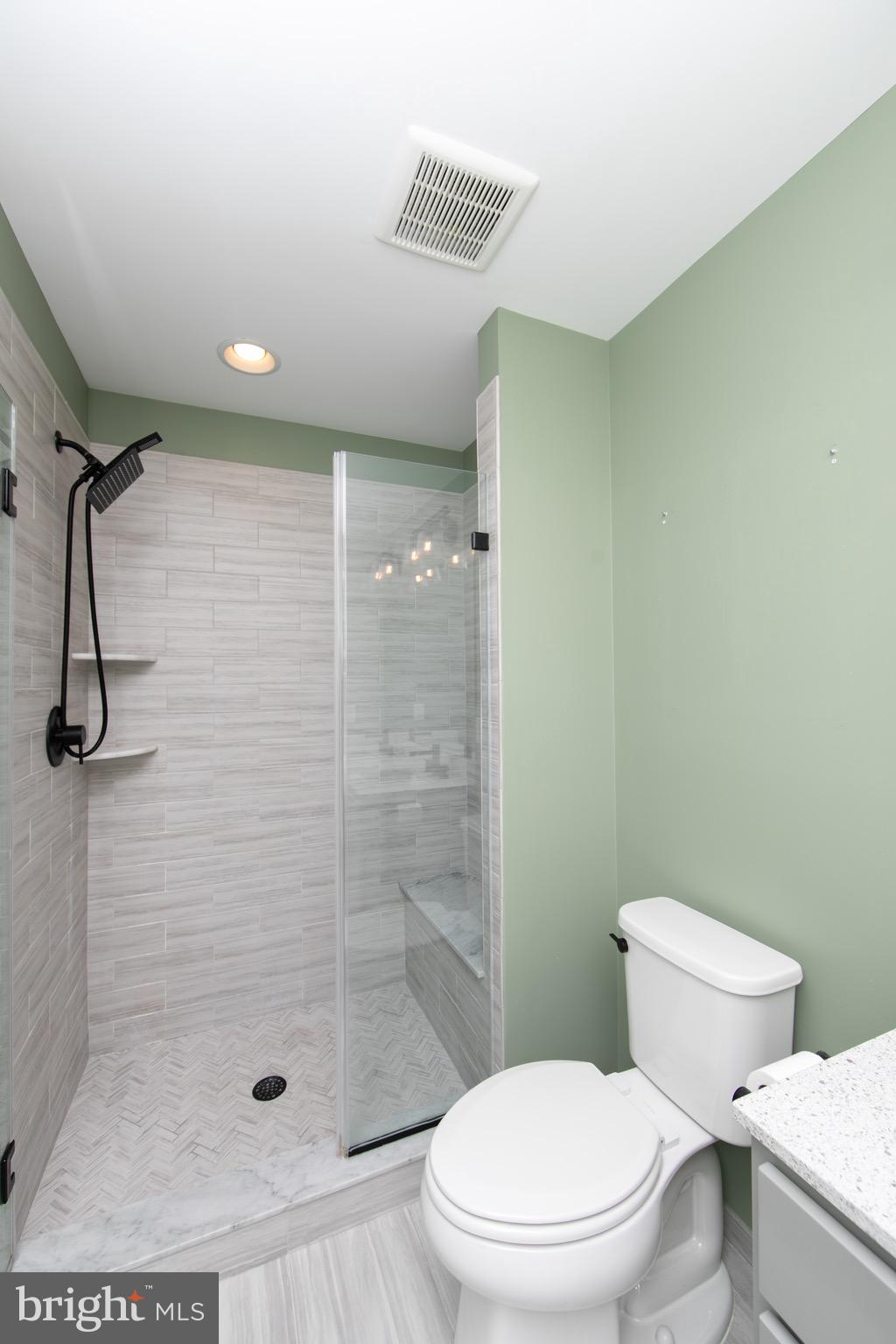 82 Aviary Road Thorofare, NJ 08086 - Photo 25 of 43 Gallery Image 25