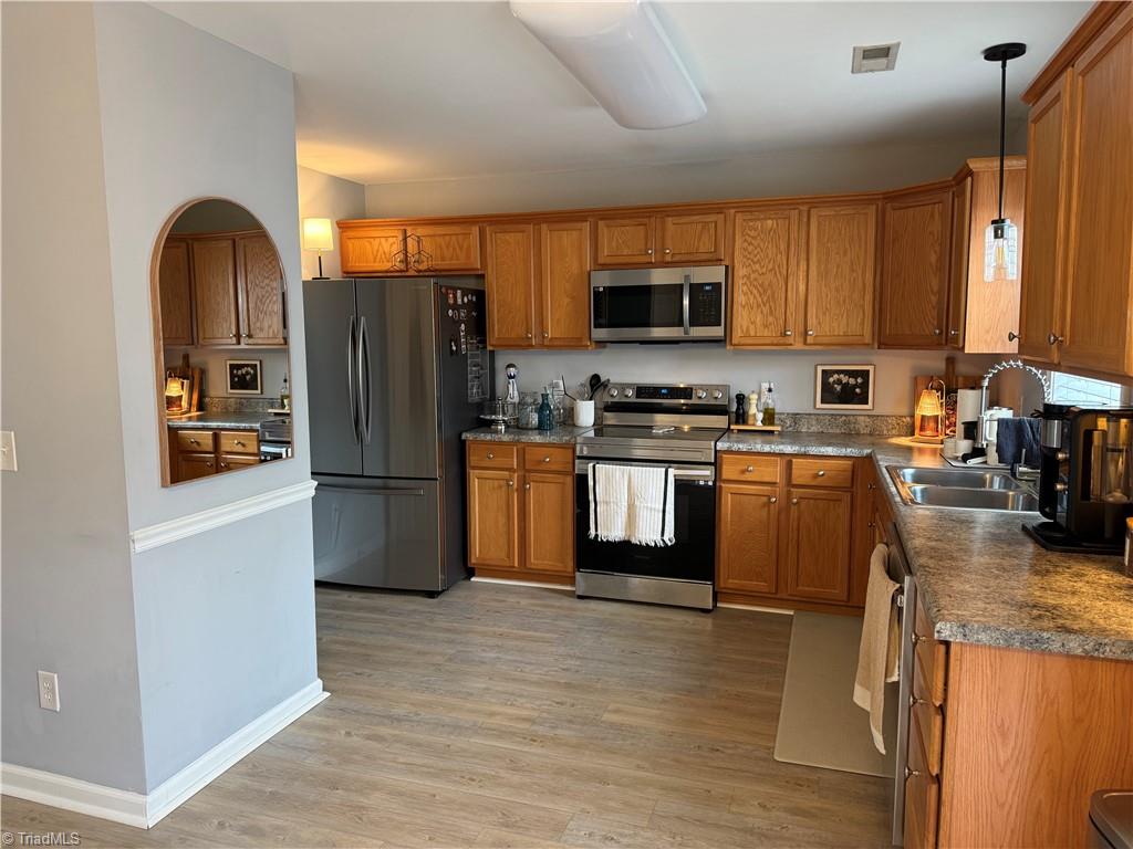 475 Ansley Way High Point, NC 27265 - Photo 6 of 18