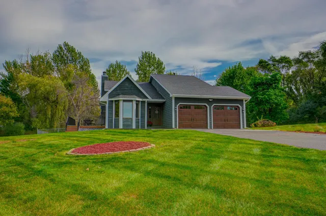 $499,900 | 847 Lassie Lane, Hudson, WI 54016