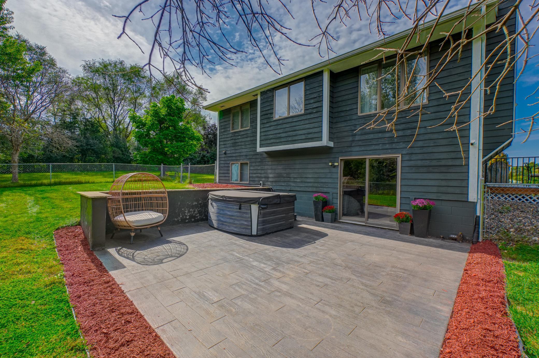 847 Lassie Lane Hudson, WI 54016 - Photo 2 of 71