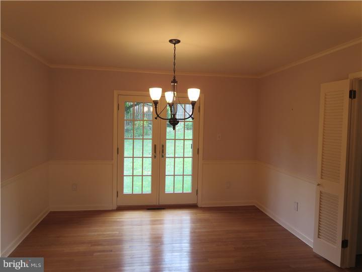 10 Jeffrey Road Reading, PA 19601 - Photo 7 of 23 Dining Room