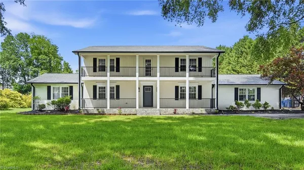 $875,000 | 858 Riverbend Drive, Bermuda Run, NC 27006