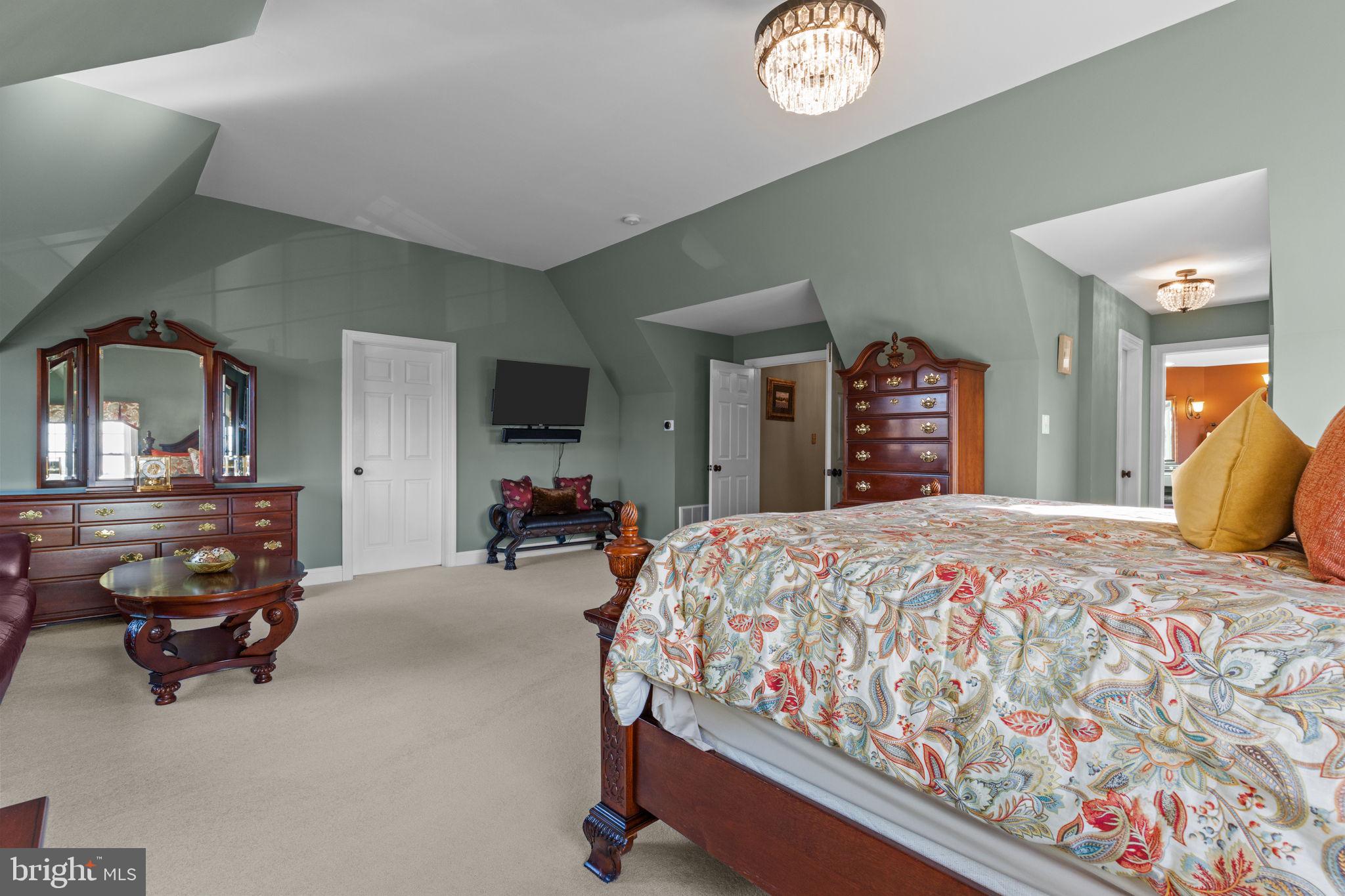 1100 Pineville Road New Hope, PA 18938 - Photo 30 of 97 Primary bedroom