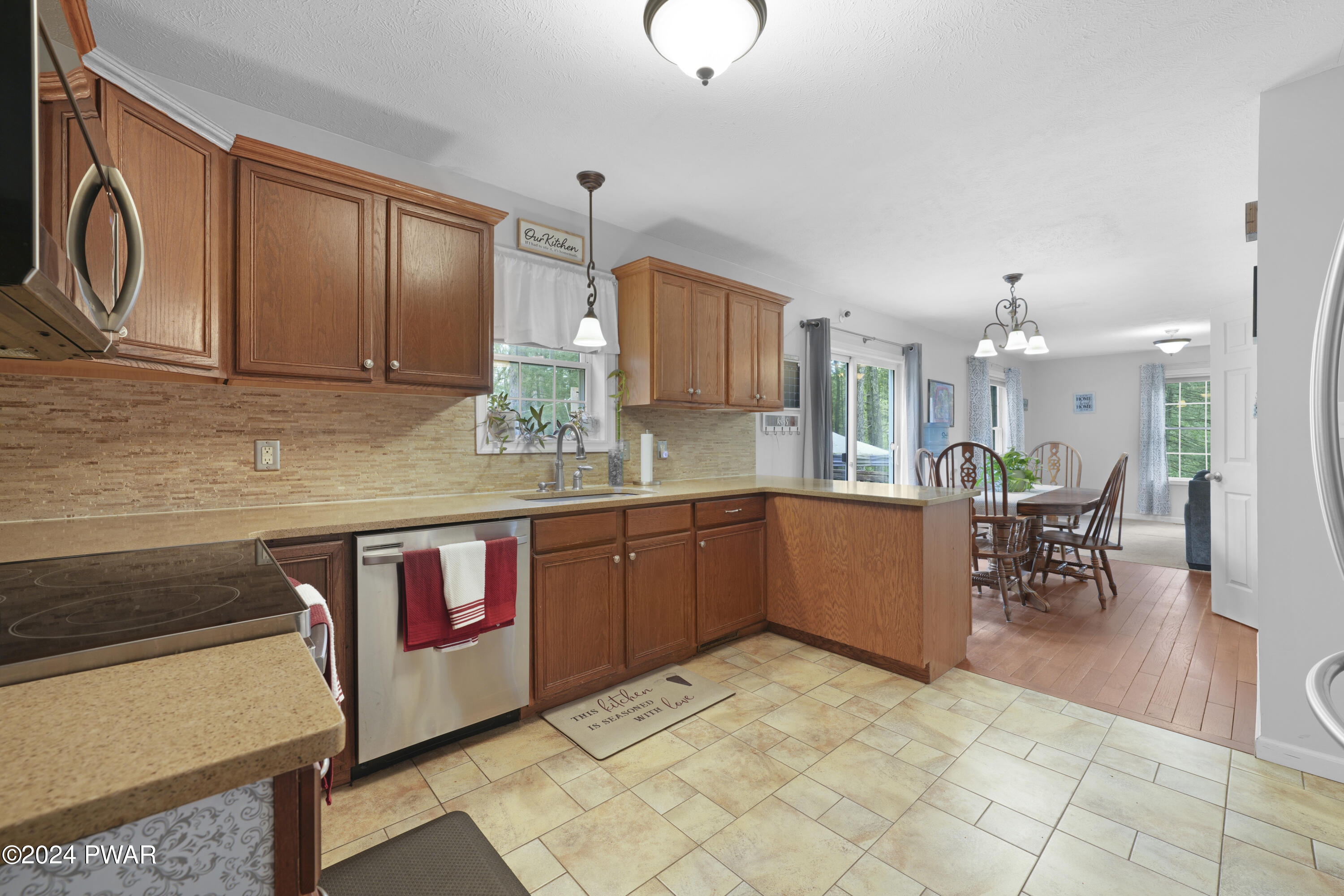 105 Hunts Road Dingmans Ferry, PA 18328 - Photo 13 of 33