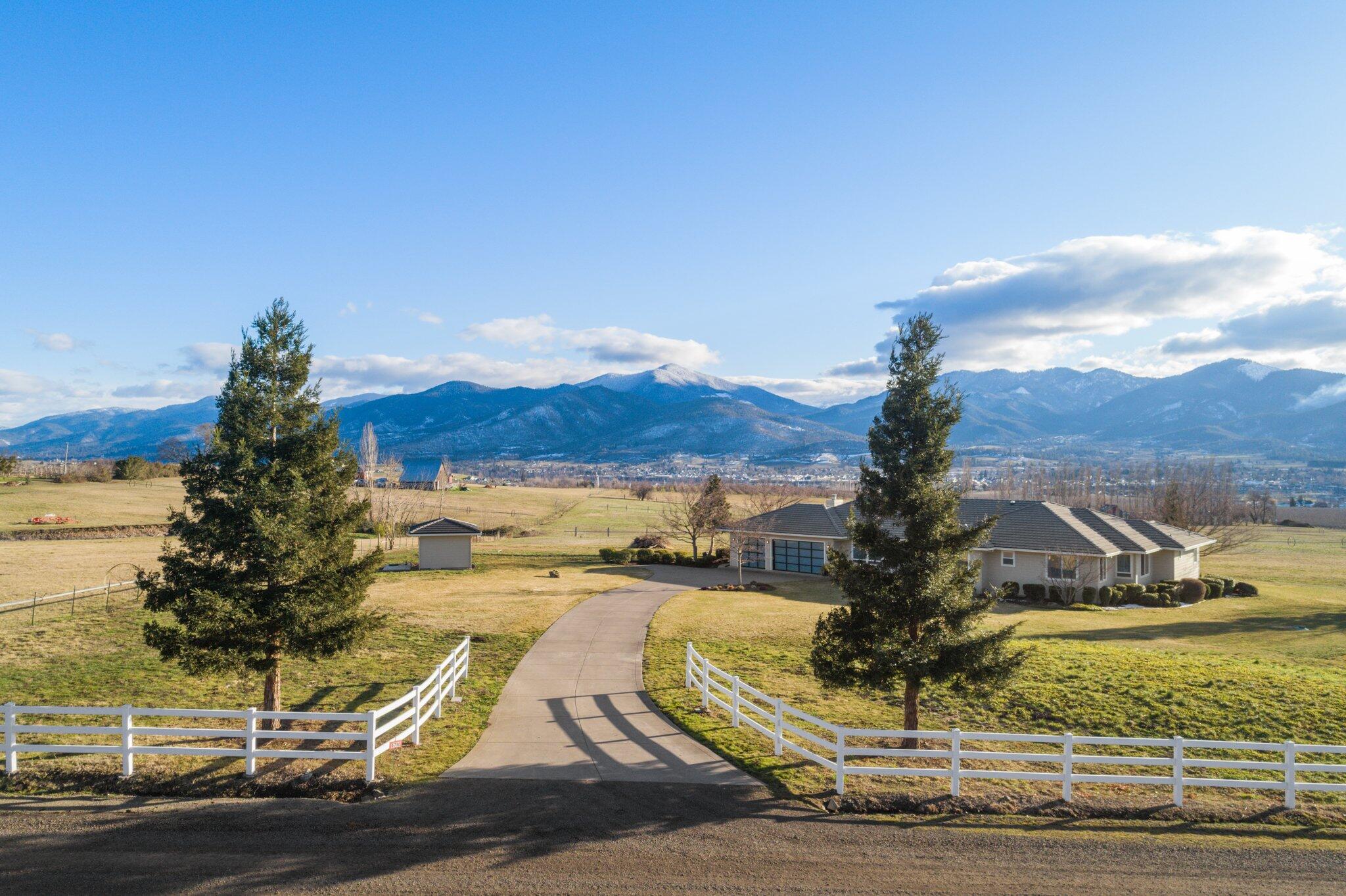 5710 Amerman Road Ashland, OR 97520 - Photo 11 of 76 11-web-or-mls-DJI_0008
