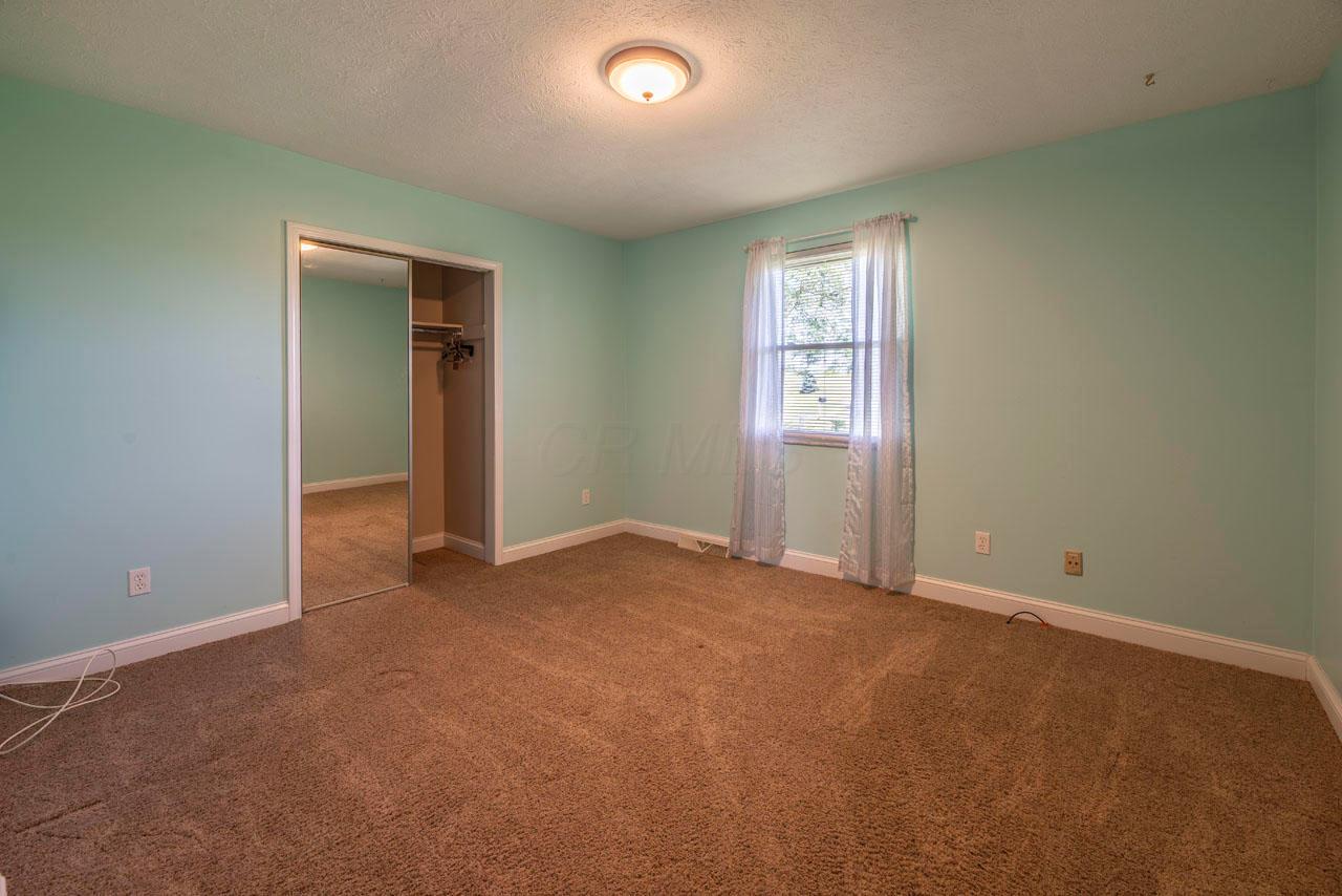 4265 Trabue Road Columbus, OH 43204 - Photo 16 of 37