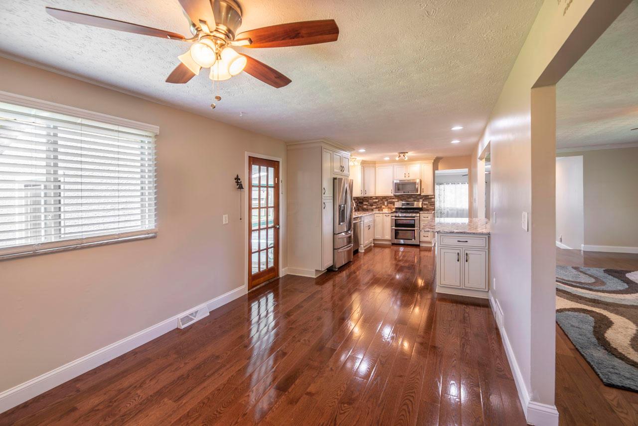 4265 Trabue Road Columbus, OH 43204 - Photo 10 of 37