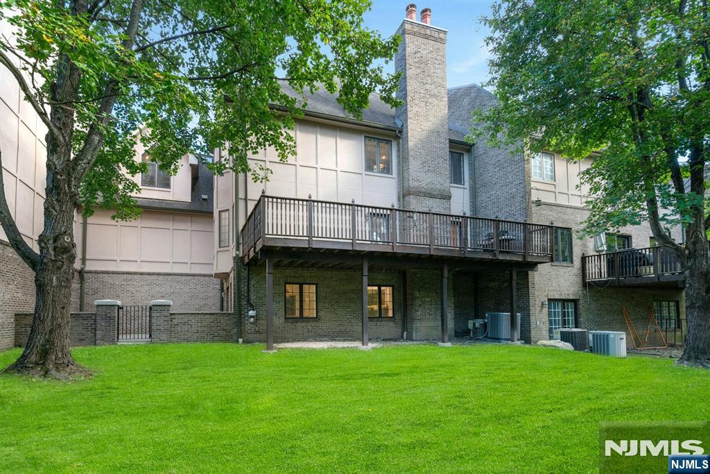 205 Bearwoods Road Park Ridge, NJ 07656 - Photo 29 of 40 Gallery Image 29