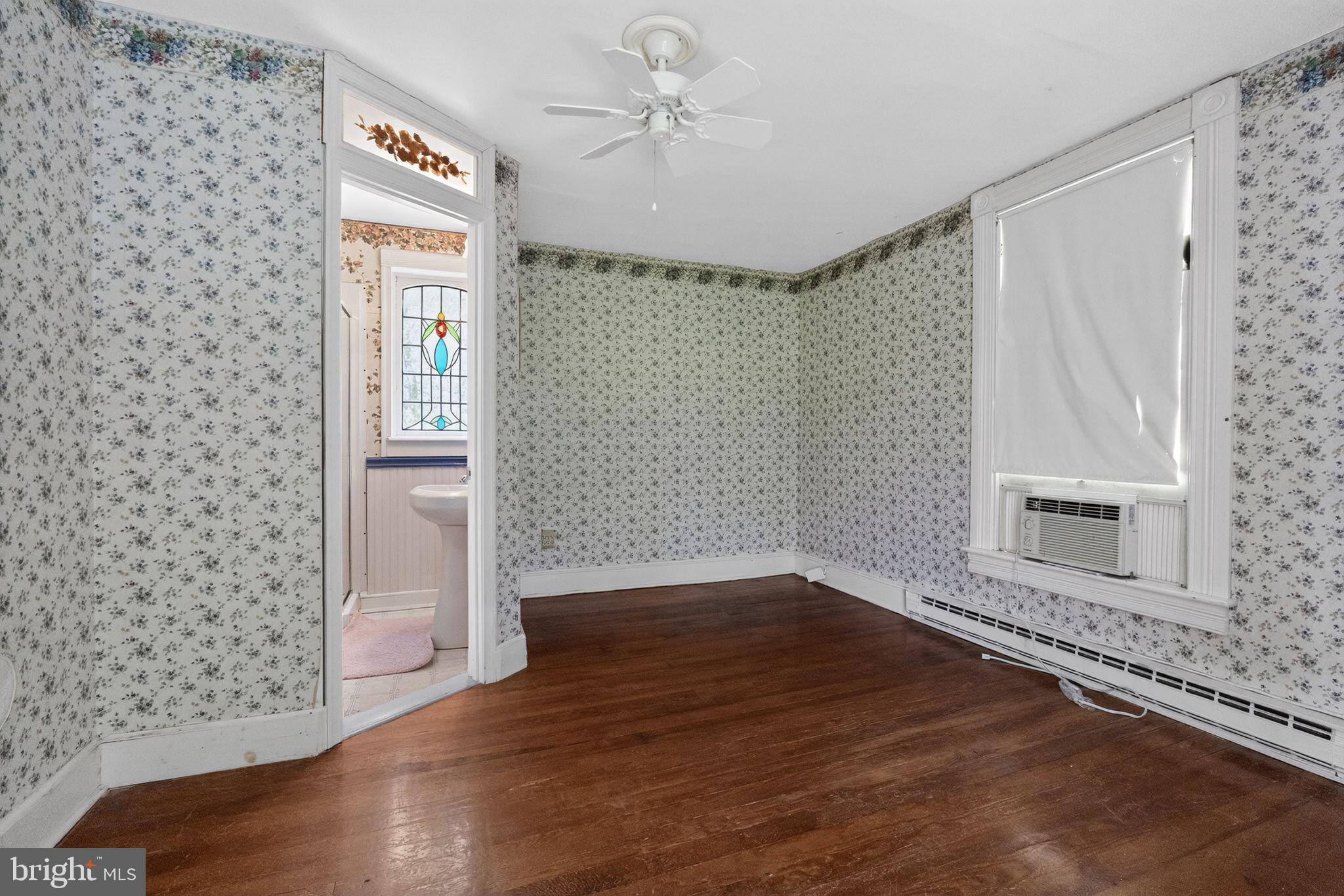 12000 Bethesda Church Road Damascus, MD 20872 - Photo 26 of 59 Ensuite bath