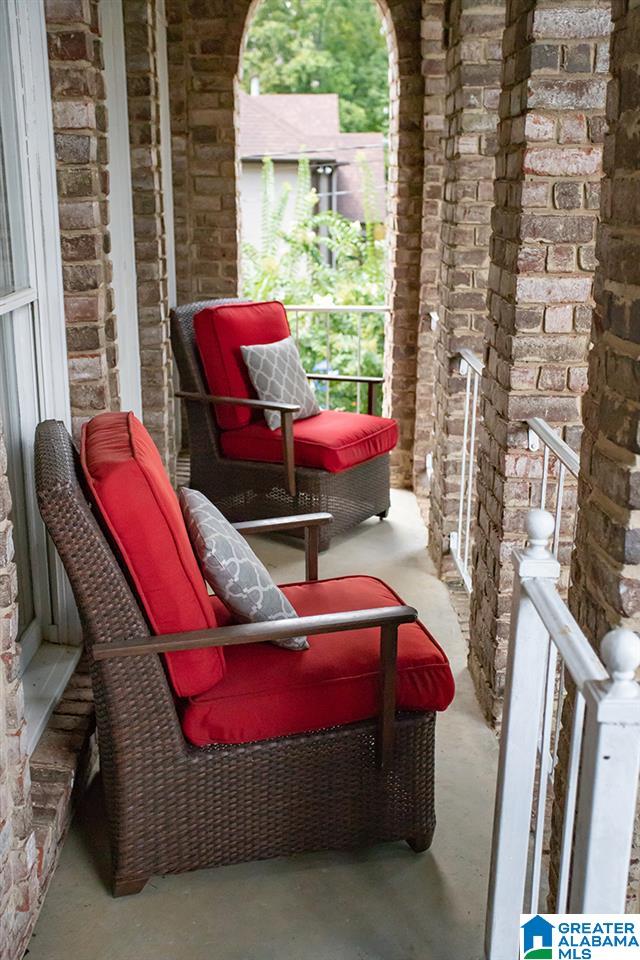 2004 Crosscrest Drive Birmingham, AL 35244 - Photo 3 of 35