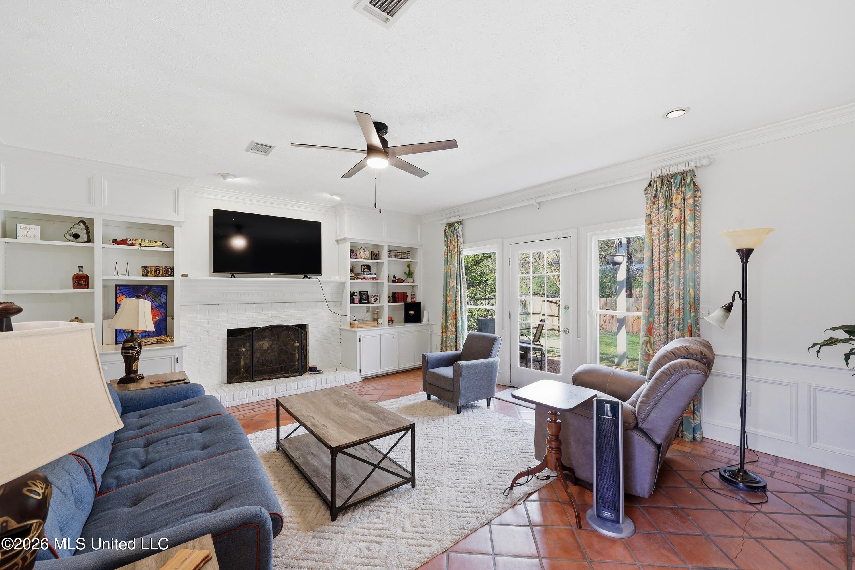 1036 Newland Street Jackson, MS 39211 - Photo 4 of 8 06-1036 Newland St _ Home Tours MS