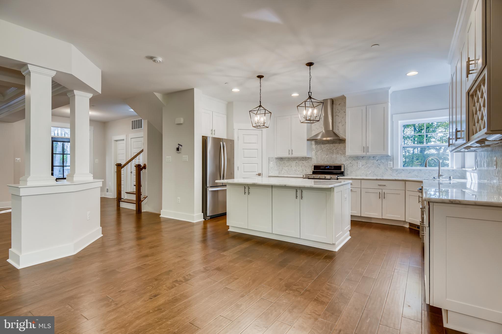 1215 B Providence Road Towson, MD 21286 - Photo 5 of 27 Bright and Sleek Kitchen with spacious island