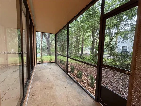 $2,400 | 400 Commodore Drive, Unit 101, Plantation, FL 33325