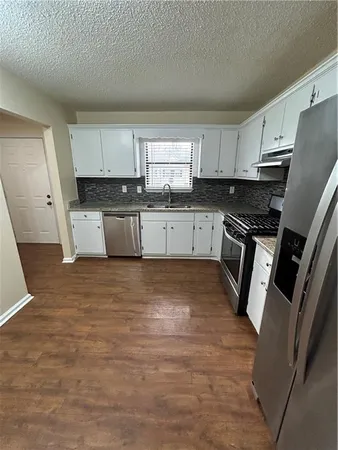 $1,700 | 1068 Falling Water Drive, Smyrna, GA 30080