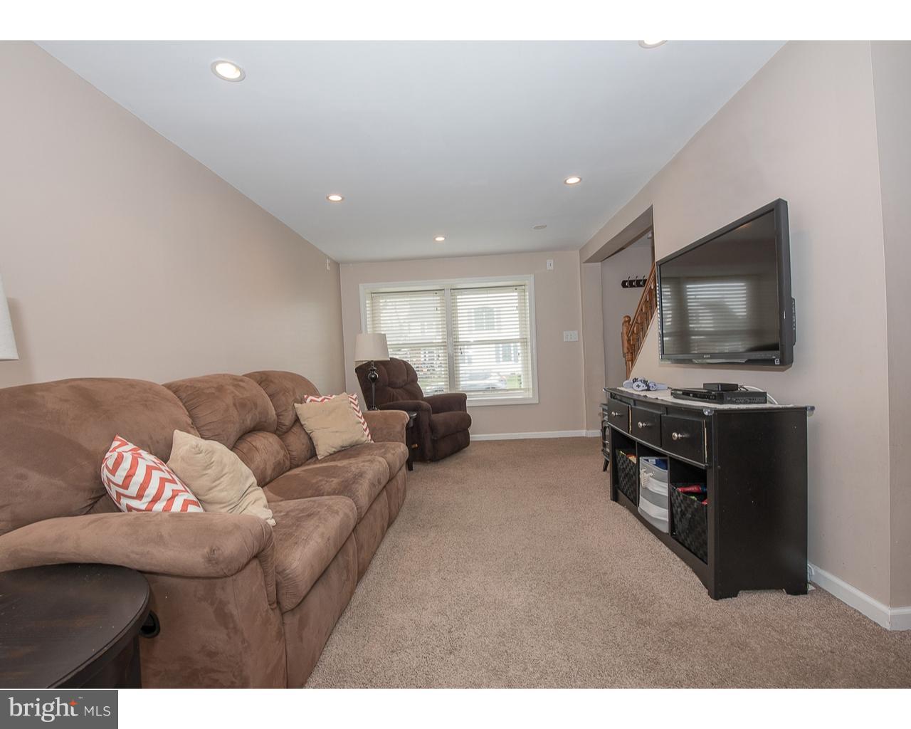 440 Holmes Road Morton, PA 19070 - Photo 11 of 25 Family Room