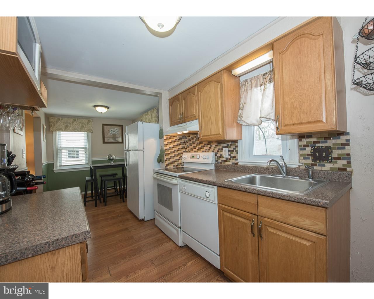 440 Holmes Road Morton, PA 19070 - Photo 8 of 25 Kitchen