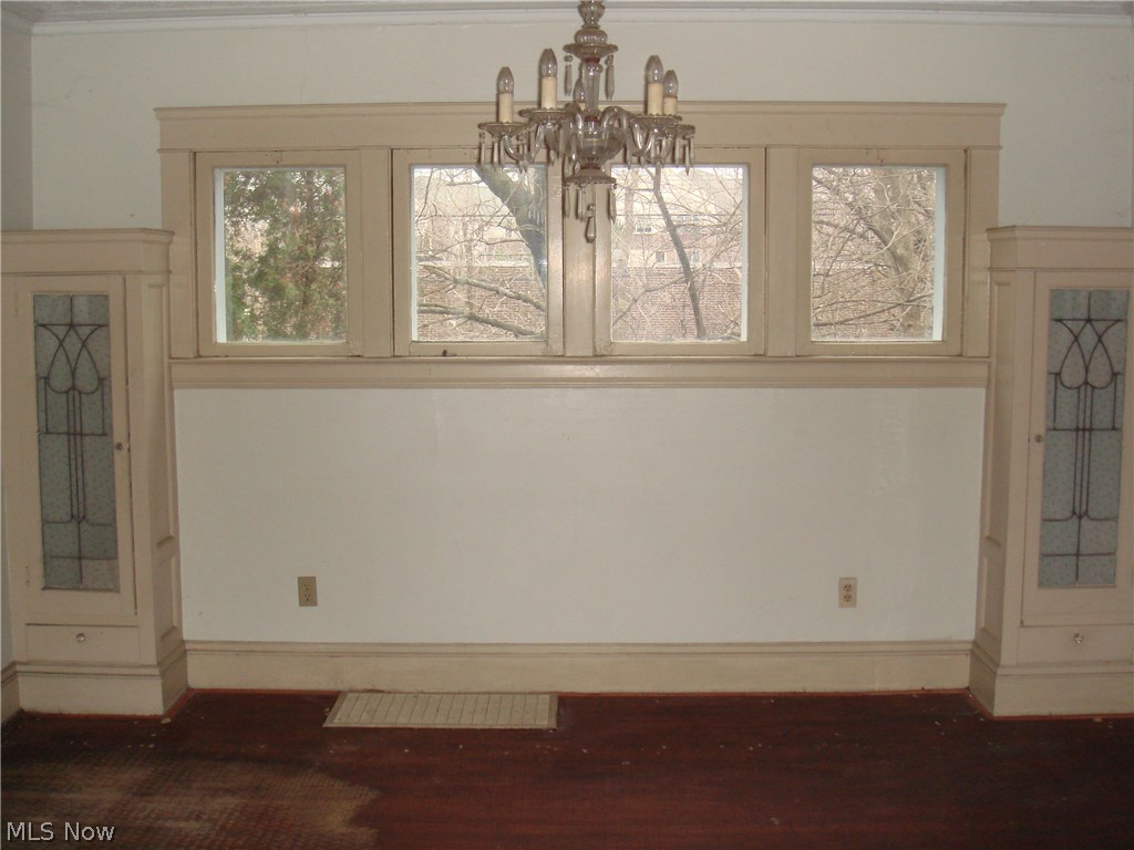 3169 Whitethorn Road Cleveland, OH 44118 - Photo 4 of 5 Gallery Image 4