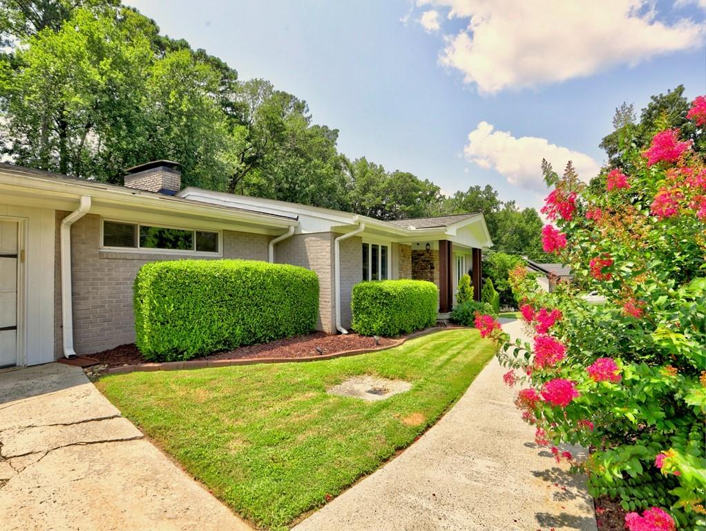 715 Glenforest Road Sandy Springs, GA 30328 - Photo 4 of 45 Gallery Image 4