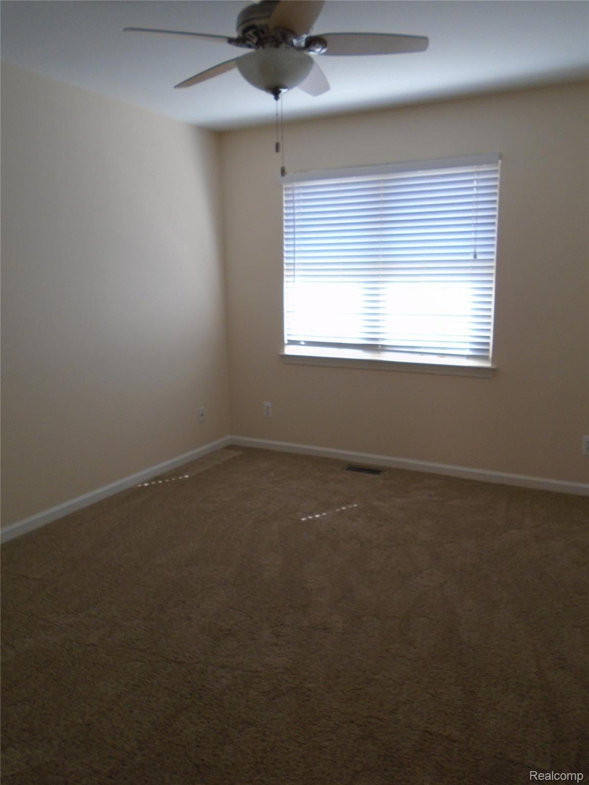 16866 Farmington Road, Unit 63 Livonia, MI 48154 - Photo 27 of 43 DSC00862.JPG