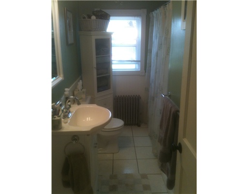 9 Oneida Street Pawtucket, RI 02860 - Photo 13 of 14 Bathroom.