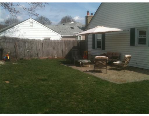 9 Oneida Street Pawtucket, RI 02860 - Photo 5 of 14 Patio/Deck.